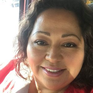 Meet your Posher, Alma